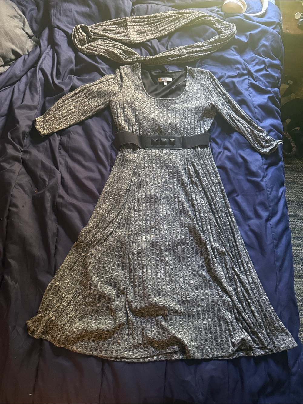 Robbie Bee Silver-Gray Pleated Long-Sleeve Knit Dress with Belt and Scarf